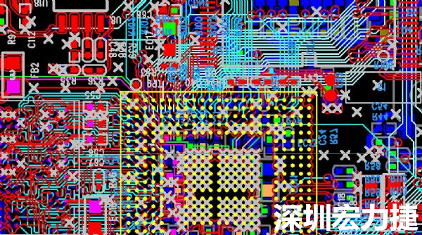 使用HDI布線輔助設(shè)計(jì)工具，可加速設(shè)計(jì)方案線路布設(shè)，同時(shí)可在生產(chǎn)前先利用軟件模擬找出設(shè)計(jì)問(wèn)題。