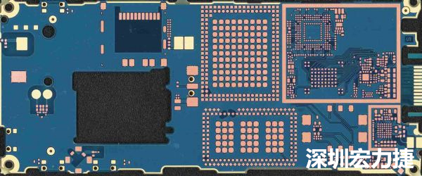 手機(jī)可用的PCB空間相當(dāng)小，而1片式的設(shè)計(jì)是節(jié)省成本的作法，如何做到區(qū)隔不同子系統(tǒng)、降低雜訊干擾，是設(shè)計(jì)關(guān)鍵。