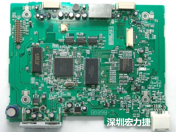 大面積PCB若電子元器件數(shù)量多、重量較重，板材強(qiáng)度不夠時(shí)容易產(chǎn)生PCB中央部凹陷問題。